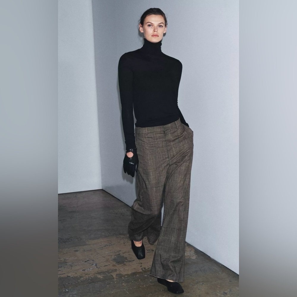 Wide-Leg Plaid Trousers in Brown